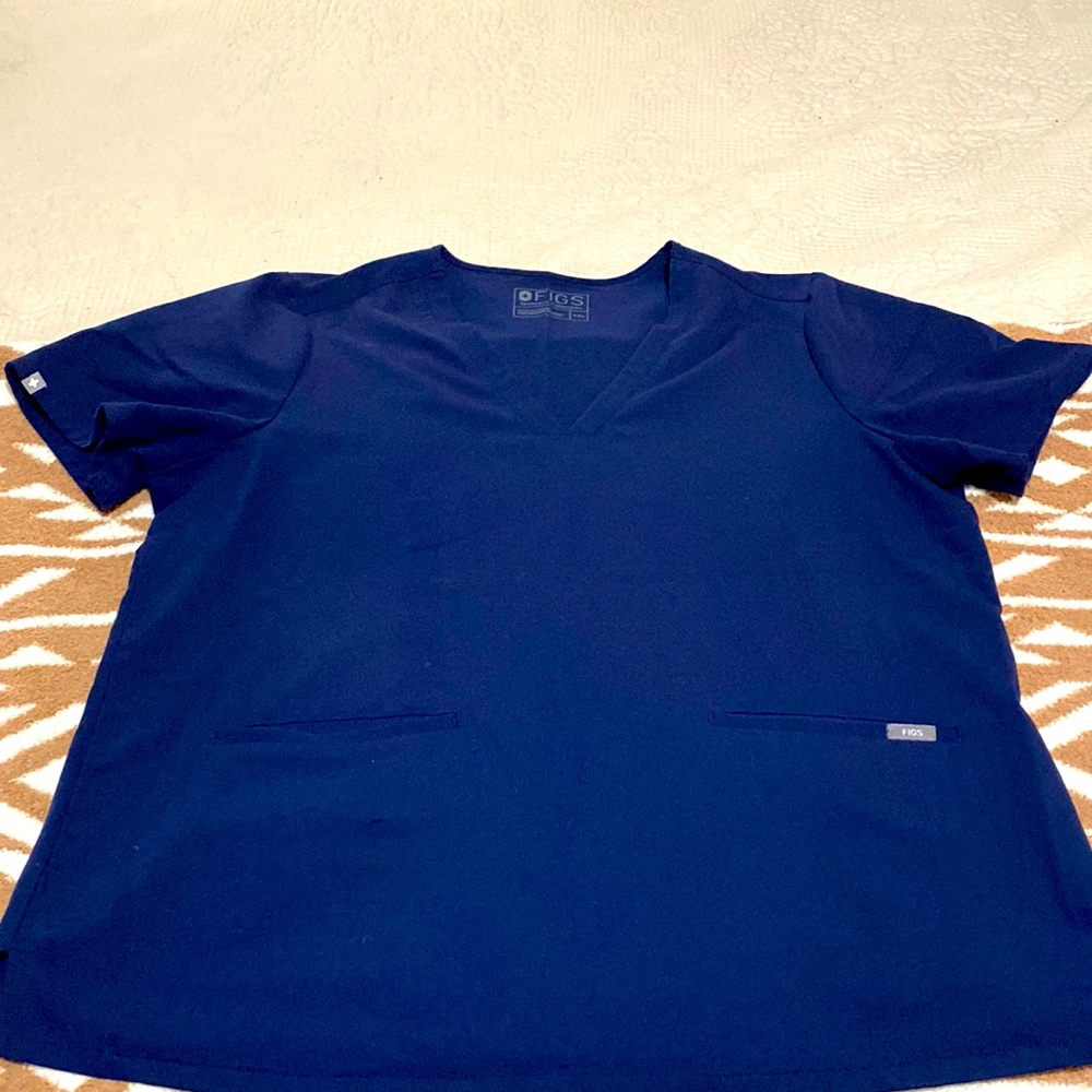 Womens figs top